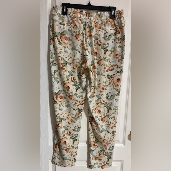 Guess Floral Lightweight Pockets Spring Summer Joggers Size Medium - Picture 5 of 8